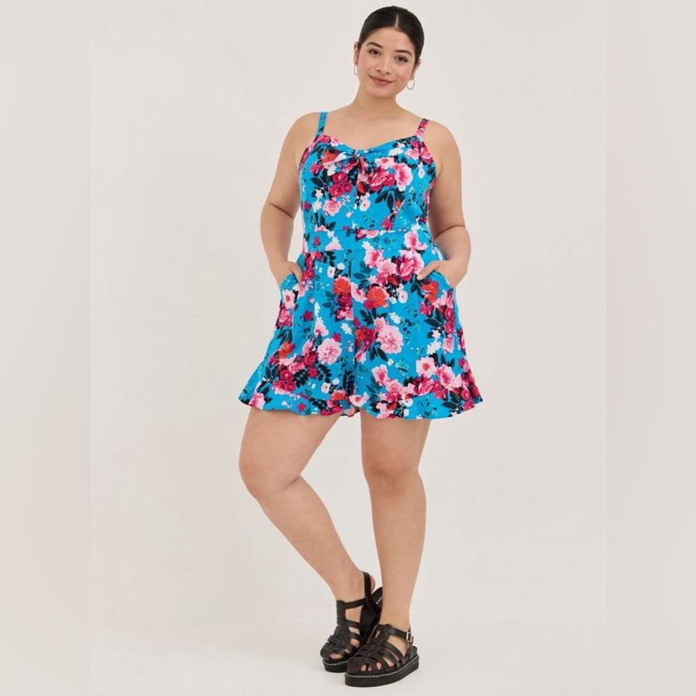 Torrid Blue Floral Tie Front Romper with Pockets NWT